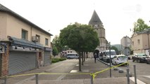 St-Etienne-du-Rouvray: l'église fermée au lendemain de l'attaque