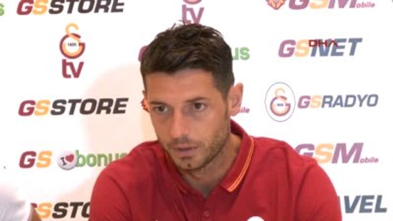 Galatasaraylı Futbolcu Dzemali Burada Mutluyum