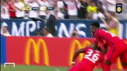 Le joli but de Jonathan Ikoné contre le Real Madrid