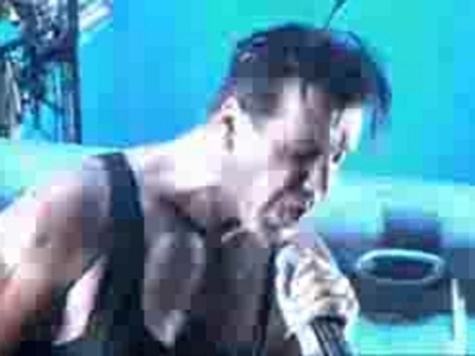 Rammstein - Stein um stein (Völkerball)