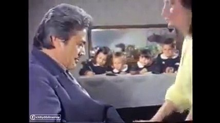 Cüneyt Arkın Kravatlı