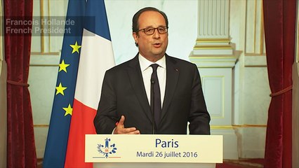 Hollande vows war on IS group after France church attack