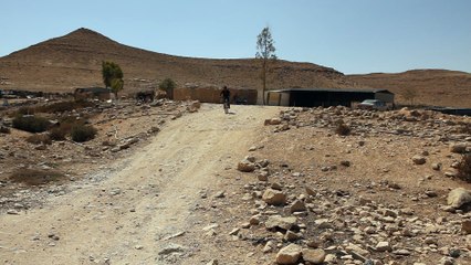 Cultures form around the world - Children in the scattered Bedouin in Israel's south - Episode 3
