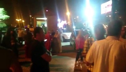 بالفيديو : تجمهر أهالى بـ"كمباوند" فى أكتوبر على خلفية اغتصاب طفل من فرد أمن