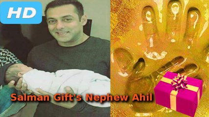 Salman Khan's SPECIAL GIFT To Ahil | Golden Hand Prints