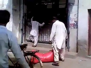 Funny Clips weight lifting