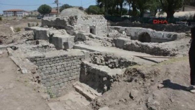 Tarihi Kleopatra Hamamı Gün Işığına Çıkıyor