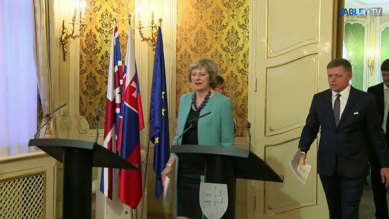 ZÁZNAM: Predseda vlády SR Robert Fico sa stretol s britskou premiérkou Theresou Mayovou