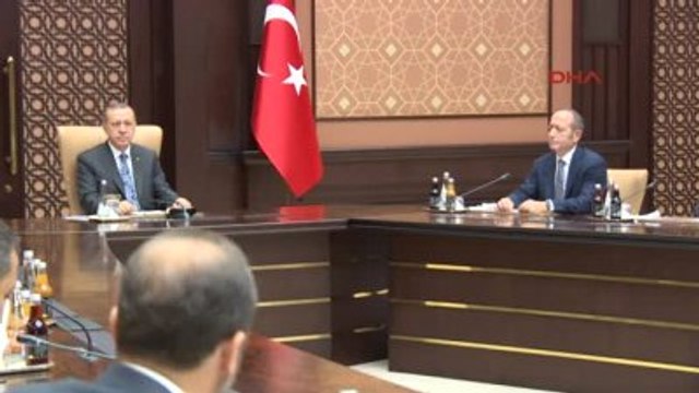 Cumhurbaşkanı Erdoğan, Cami İnşaatında Çalışan İşçilerle Sohbet Etti ve Hatıra Fotoğrafı Çektirdi 3