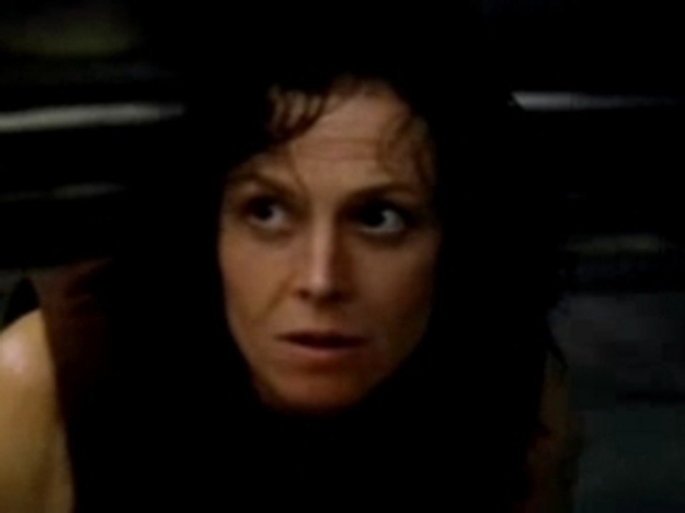 Alien: Resurrection (Theatrical Trailer)