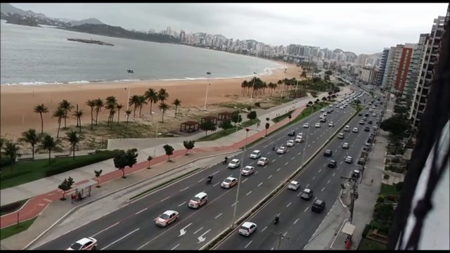 Manifestação de taxistas na avenida Simão Nader, em Vitória