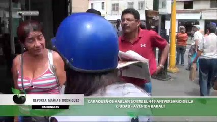 Mira la respuesta incoherente de una ciudadana en plena cola