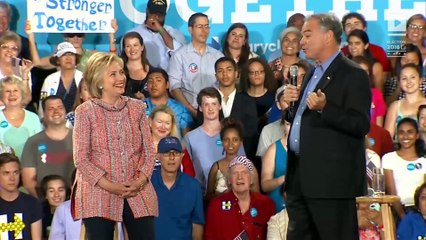 Clinton camp: Trump is encouraging Russian espionage