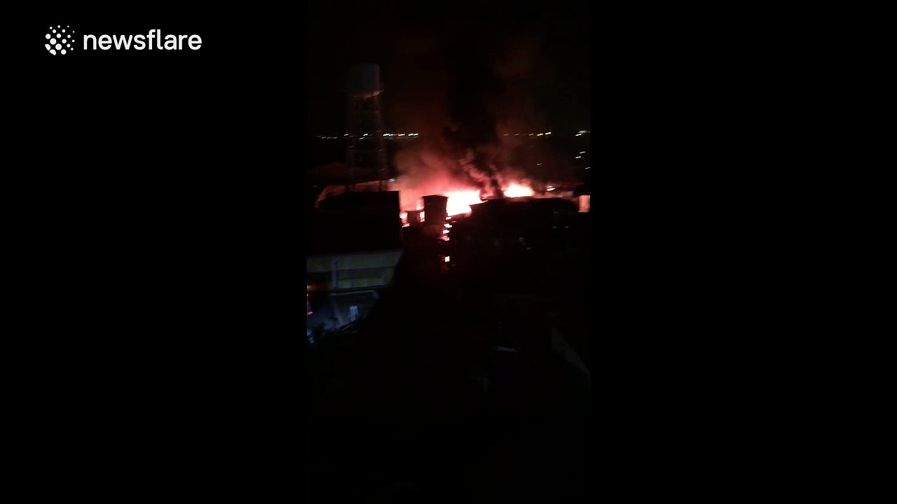 'Massive' fire breaks out overnight in the Philippines