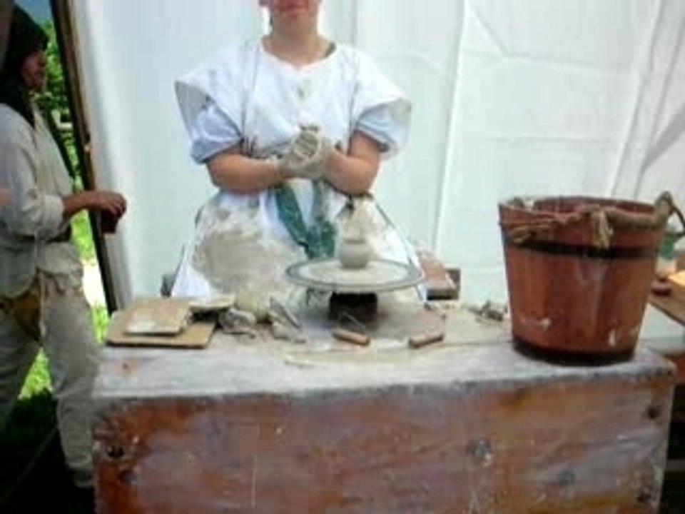 Noémie alias Ameline la Potière d'ACME à Beauvoir !