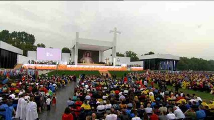 El papa Francisco lamenta que haya jóvenes "jubilados" y sin ilusiones
