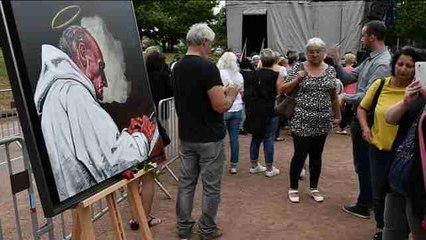 Saint Etienne du Rouvray homenajea al sacerdote asesinado por yihadistas