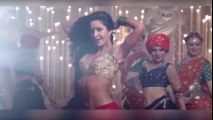 Katrina Kaif In Baar Baar Dekho Hot Abs In Kala Chasma Video Song !