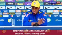 Así le respondió Neymar a un periodista durante una rueda de prensa