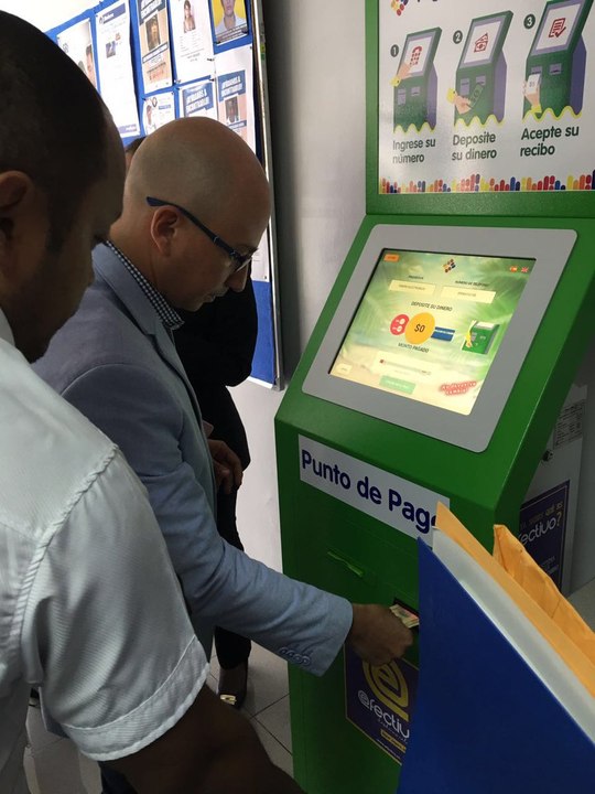 Máquinas para recargar dinero electrónico ya funcionan en varios puntos del país