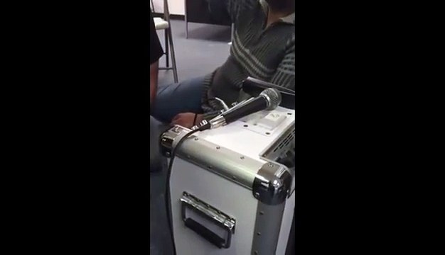 بھائی کی کارکنوں سے کی گئی گفتگو لیک ہو گئی. اسکے باوجود ایم کیو ایم کی قیادت کہتی ہے کہ غداری کا ہم پر الزام ہے.