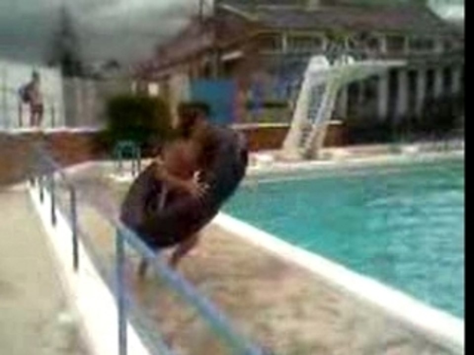 a la piscine