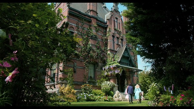 Miss Peregrine's Home for Peculiar Children - Featurette - Inside Tim Burton's Miss Peregrine's World