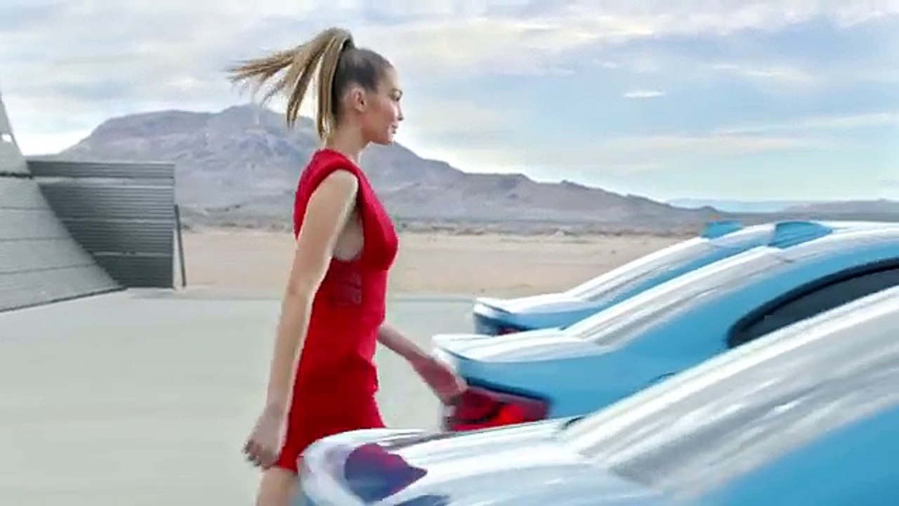 THE BMW M2 – EYES ON GIGI HADID