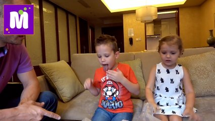 Макс пробует лапы утки и вонючий китайский паштет черное яйцо манговое ОРЕО и сосиски из кукурузы