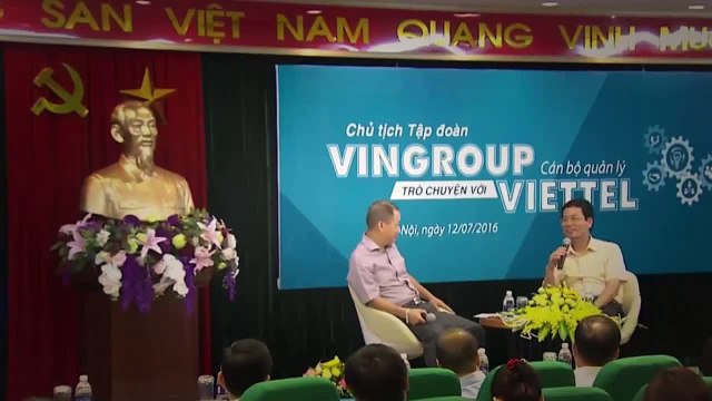 Tỷ phú Phạm Nhật Vượng nói chuyện với CEO Viettel Nguyễn Mạnh Hùng ngày 12/07/2016