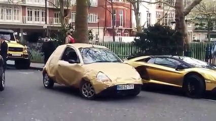 Il troll un milliardaire et sa Lamborghini avec sa Ford Ka ! La bonne blague
