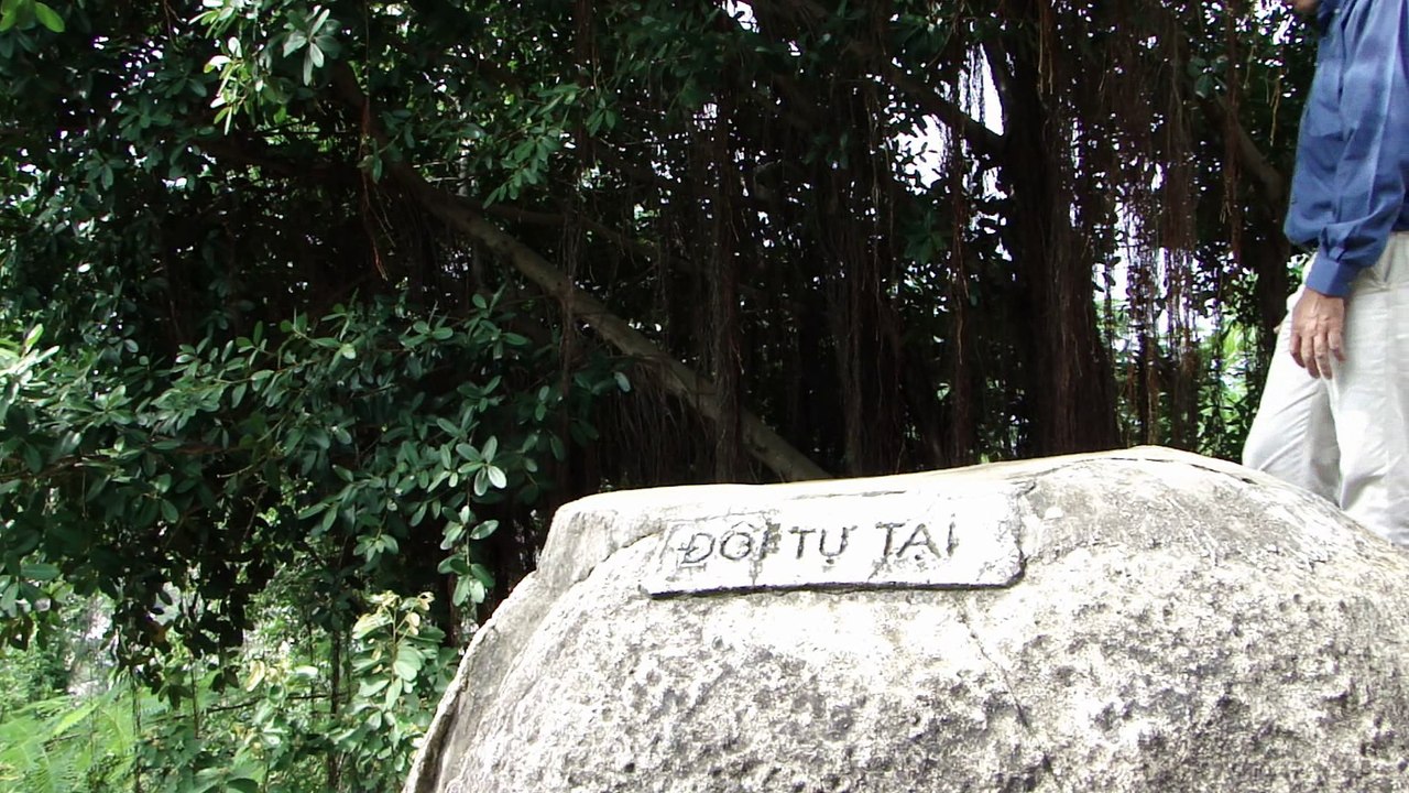 ĐỒI TỰ TẠI
