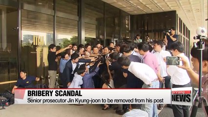 Scandal-ridden senior prosecutor to lose his post