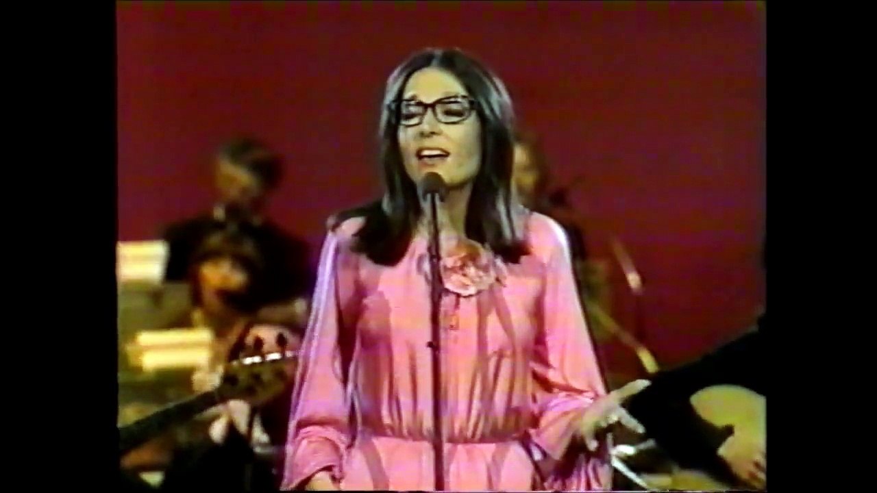 Nana Mouskouri - Love Goes On