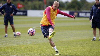 FC Barcelona training session: Wrap up training camp at ST. George’s Park