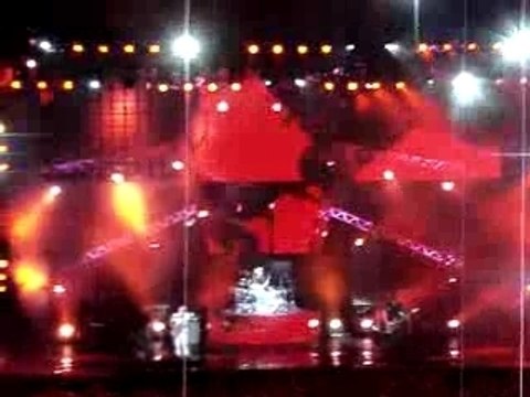 MUSE - Concert Nîmes 18/07/07 Hysteria