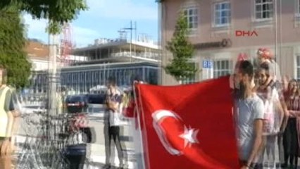 Cem Özdemir Kempten'de Protesto Edildi
