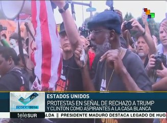 EE.UU.: Clinton agradece a Sanders por campaña presidencial