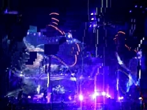 Muse - Parc des Princes - Blackout (danseuses)