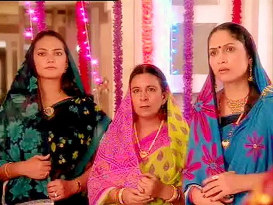 shradha sharma in tv serial looks angry.