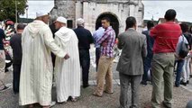 Musulmanes franceses rinden homenaje al sacerdote Jacques Hamel