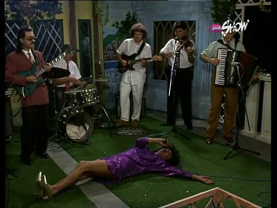 Karamela kao Dragana Mirkovic - Placi, zemljo (1996)