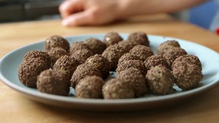 How to Make No-Bake Energy Bites