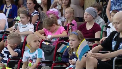 Pope Francis visits children's hospital in Krakow