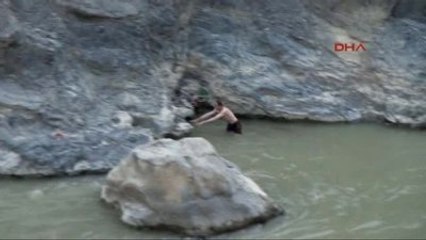Hakkari Serinlemek İçin Zap Suyu'na Giren 2 Çocuk Kayboldu