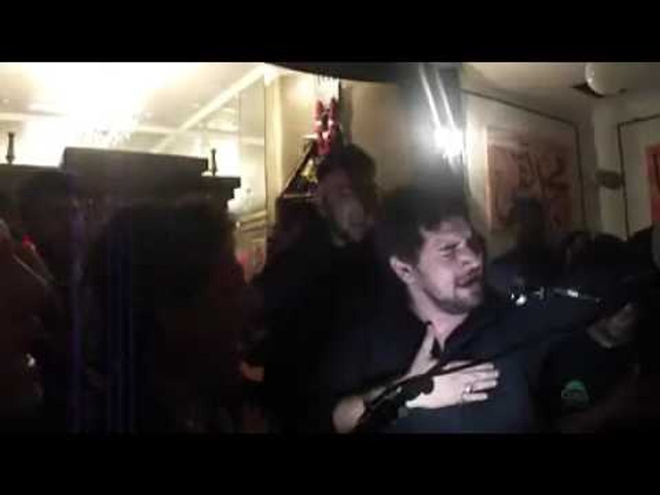 LIVE NOHA: "MAIN PAIDAL CHALA KARBALA" Recited by: "SYED FARHAN ALI WARIS