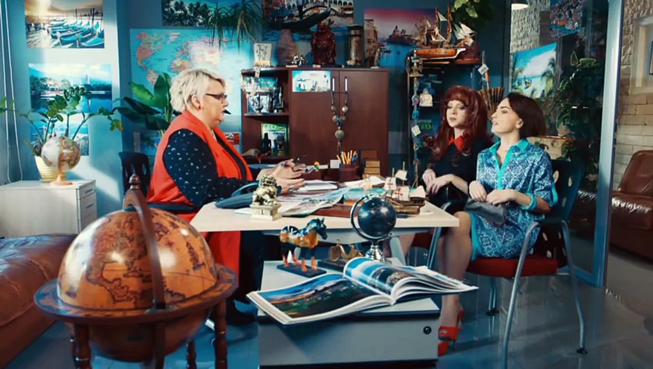 Ревнивые жены в туристическом агентстве )) Подготовьтесь чтобы не лопнуть от смеха