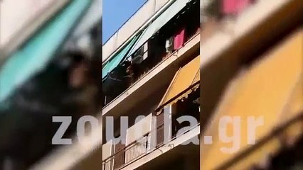 ΣΦΥΓΜΟΣ TV: Κτηνωδία_ Πέταξε σκύλο από τον 3ο όροφο