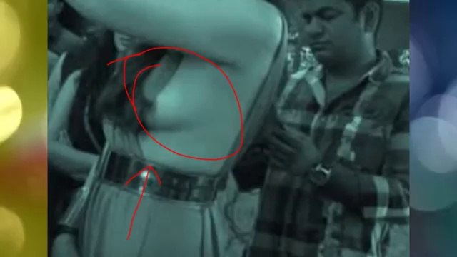 oops moment of bollywood actress 2016 - wardrobe malfunction