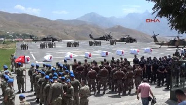 Hakkari Dağ ve Komando Tugay Komutanlığı'da Tören Yapıldı-2